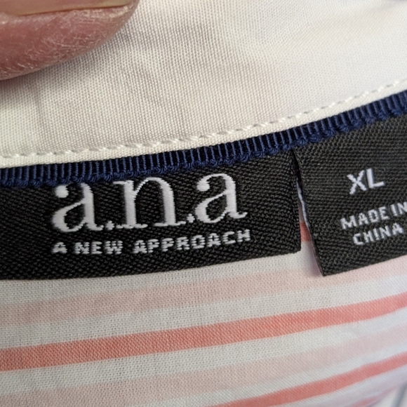 Women's a.n.a Button Down Shirt - Picture 3 of 3